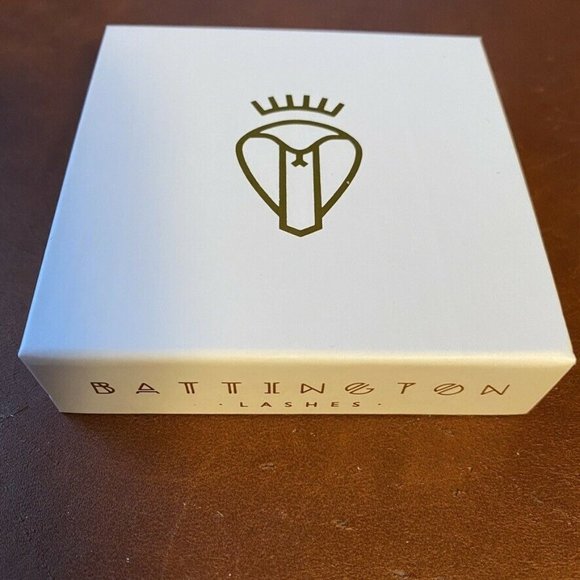 BATTINGTON Lashes Monroe 3D Silk Lashes and Glue Kit | Multi-use | NEW in Box - Picture 3 of 7